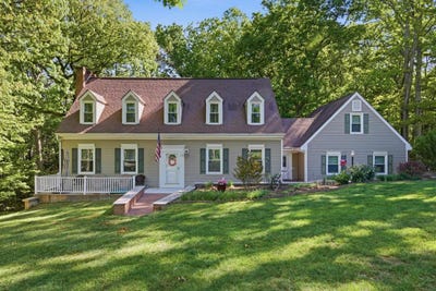/international/us/311-chestnut-street-pearisburg-va-110107955238/
