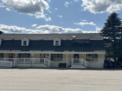/international/us/748-calef-highway-barrington-nh-110108170031/