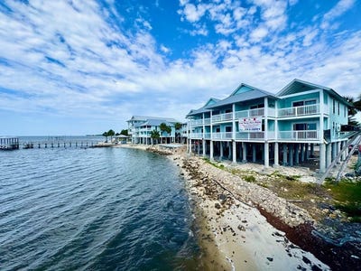 /international/us/550-1st-st-cedar-key-fl-110107697716/