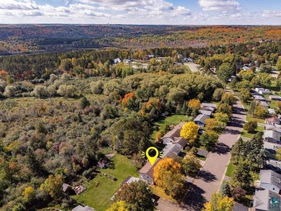 /international/us/102-northfield-st-duluth-mn-110120056653/