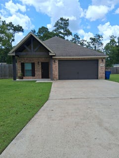 /international/us/13-clover-lane-lumberton-tx-110108475939/