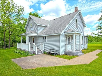 /international/us/21044-county-road-75-clearwater-mn-110108498691/