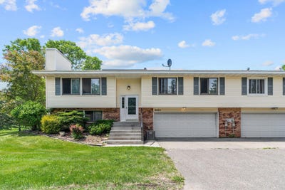 /international/us/4222-bridgewood-terrace-vadnais-heights-mn-110108549725/