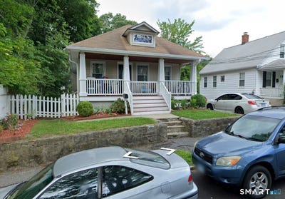 /international/us/19-ridgeway-street-stamford-ct-110120129476/