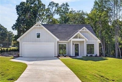 /international/us/75-lee-road-2058-salem-al-110110333622/