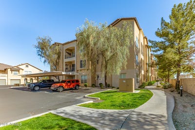 /international/us/14575-w-mountain-view-boulevard-surprise-az-110104928347/