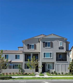 /international/us/16195-plumeria-lane-chino-ca-110120527617/