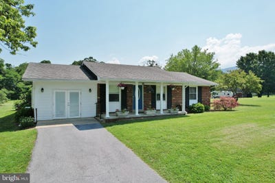 /international/us/1057-edinburg-gap-road-edinburg-va-110100418571/