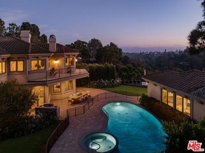 /international/us/13731-romany-dr-pacific-palisades-ca-110119515834/