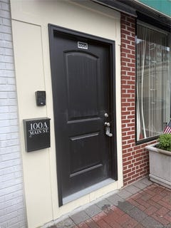/international/us/100a-main-street-mineola-ny-110108239850/