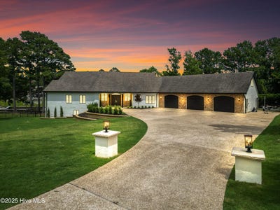 /international/us/304-gull-road-hampstead-nc-110100463194/