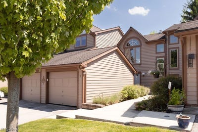 /international/us/3-hanover-lane-beachwood-oh-110108499954/