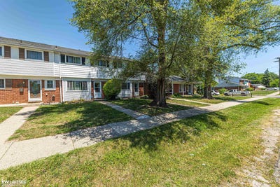 /international/us/20235-abrahm-street-clinton-township-mi-110108567834/