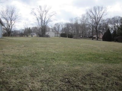 /international/us/1628-edgewood-lake-summerset-il-110097473160/