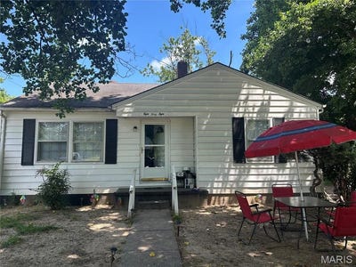 /international/us/848-agnes-street-sikeston-mo-110101222807/