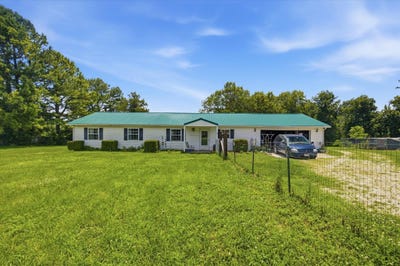 /international/us/21-westwind-road-elkland-mo-110109217809/