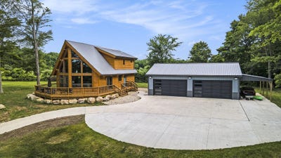 /international/us/12349-n-sherman-lake-drive-augusta-mi-110100419281/