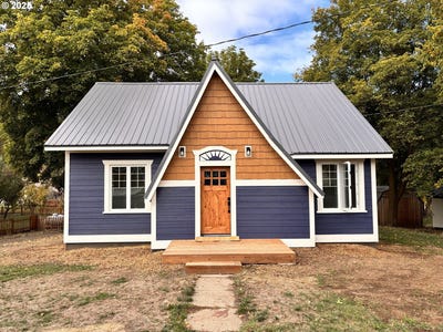 /international/us/404-n-holmes-st-wallowa-or-110103527242/
