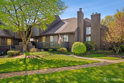 /international/us/106-westgate-drive-edison-nj-110107313992/