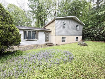 /international/us/7-8th-avenue-nesquehoning-pa-110108231635/