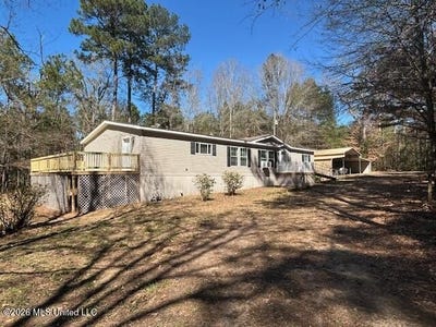 /international/us/7089-brown-road-smithdale-ms-110106123694/