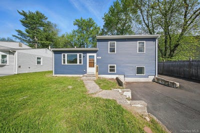 /international/us/341-highland-ave-extension-middletown-ny-110108424263/