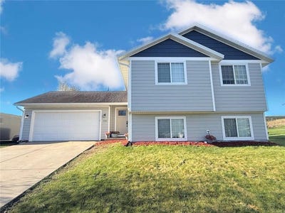 /international/us/1170-coakley-street-paynesville-mn-110108236724/