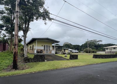 /international/us/30-kanoelani-st-hilo-hi-110109335196/