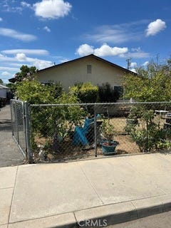 /international/us/2819-monterey-bakersfield-ca-110109634411/