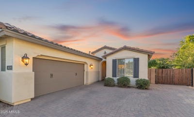 /international/us/2292-s-minneola-lane-gilbert-az-110106554553/