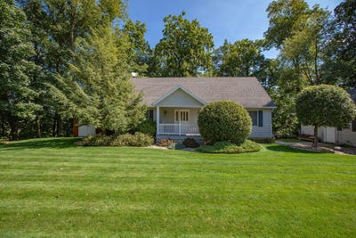 /international/us/67151-hillcrest-drive-jones-mi-110097683885/
