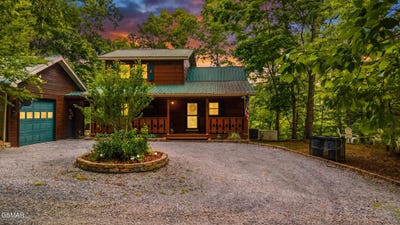 /international/us/2015-ridgecrest-loop-way-sevierville-tn-110108539456/