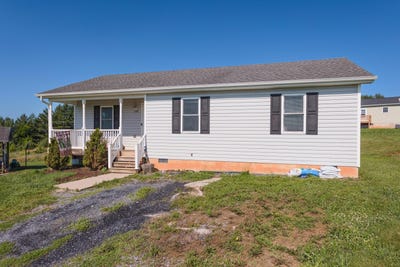 /international/us/139-village-way-lexington-va-110100565409/