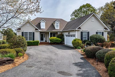 /international/us/61-mercers-way-irvington-va-110107159239/