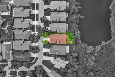 /international/us/17621-sw-4th-ct-pembroke-pines-fl-110120575652/