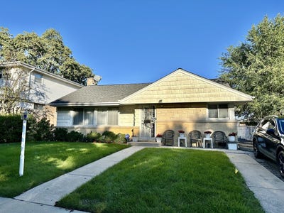 /international/us/8729-n-oriole-avenue-niles-il-110120158369/
