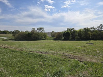 /international/us/51912-275th-street-silver-city-ia-110110244805/