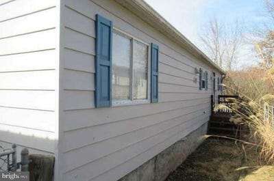 /international/us/2524-blacks-lane-new-kensington-pa-110103983207/