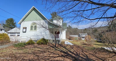 /international/us/14-hankins-church-street-hankins-ny-ny-110106622505/