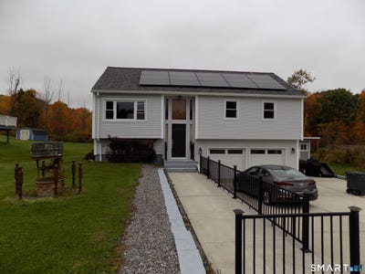 /international/us/128-heights-drive-torrington-ct-110120586153/