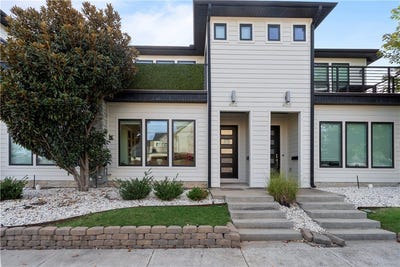 /international/us/402-sw-c-street-bentonville-ar-110107801341/
