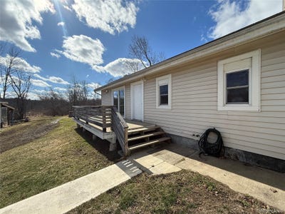 /international/us/657-eatontown-road-port-jervis-ny-110106534922/
