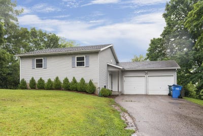 /international/us/839-walnut-street-baraboo-wi-110101264191/