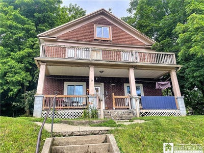 /international/us/74-hazzard-street-jamestown-ny-110100979430/