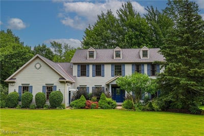 /international/us/9841-barr-road-brecksville-oh-110100356167/
