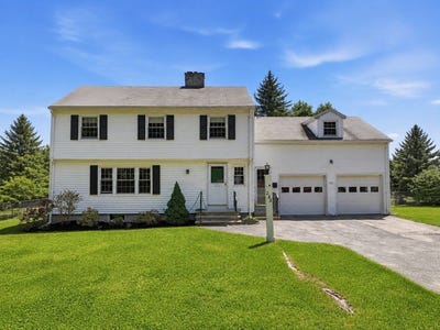 /international/us/232-grove-st-paxton-ma-110108496648/
