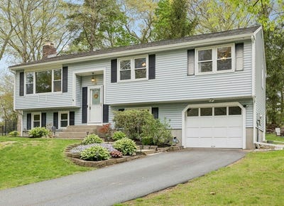/international/us/12-fenway-drive-milford-ma-110107962210/
