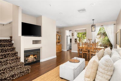 /international/us/1513-ismail-place-placentia-ca-110100591626/