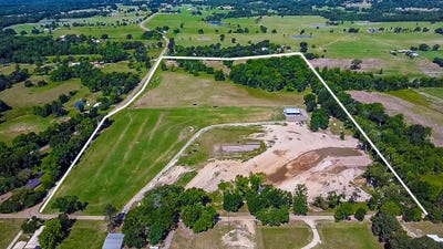 /international/us/9102-county-road-3816-athens-tx-110107608046/