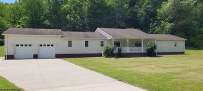 /international/us/2842-sago-road-buckhannon-wv-110077365428/